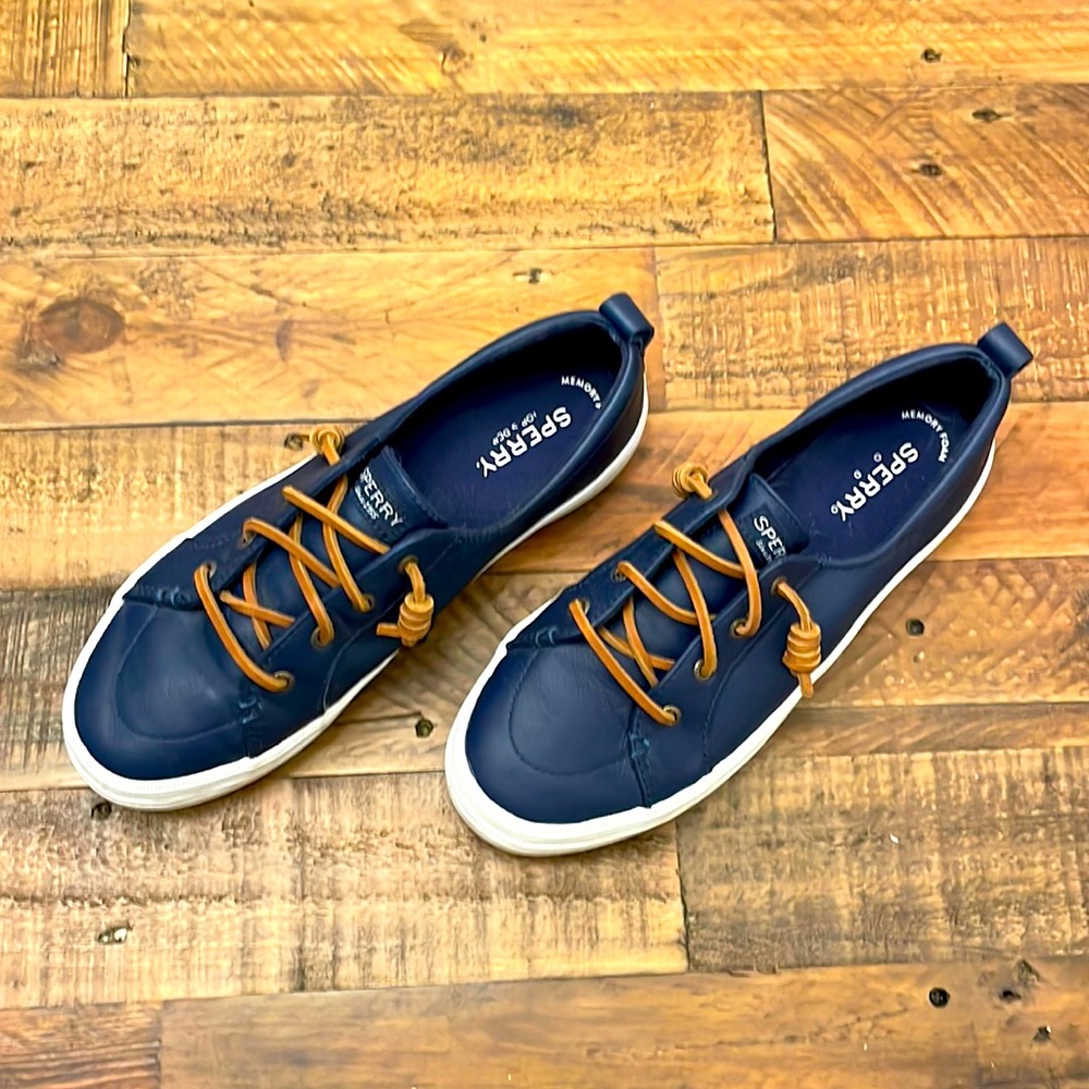 Sperry Blue leather lofters size 8.5